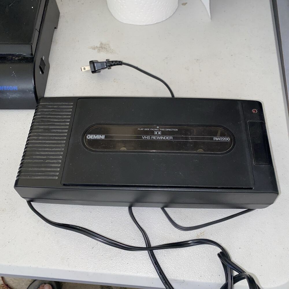 VHS Rewinder Gemini RW2200 Video Cassette Tape Rewinder